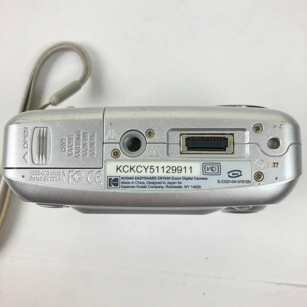 Kodak Easy to Share CX7430 Digital Camera Untested Parts Only